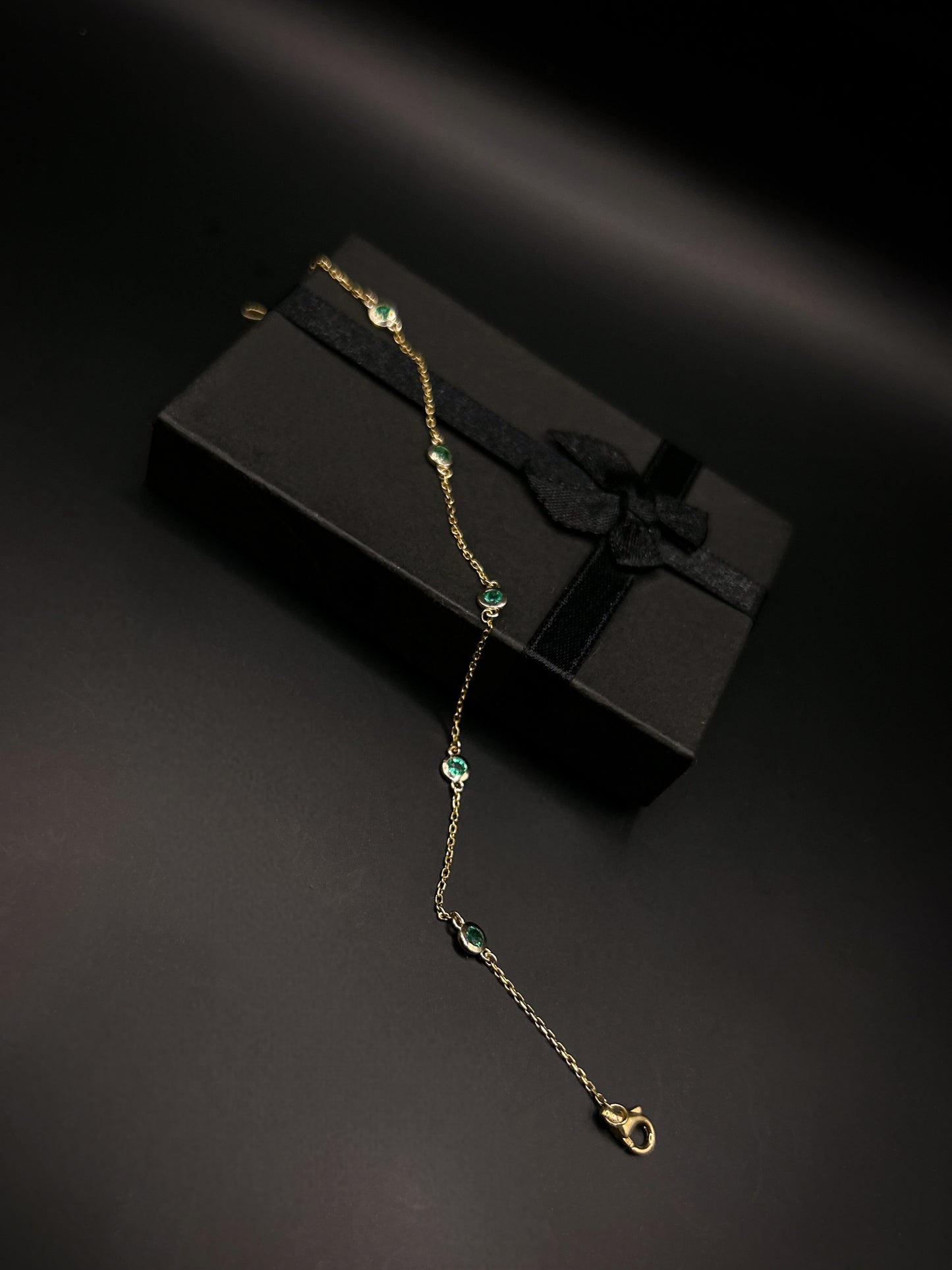 Gold Bracelet with Natural Emeralds