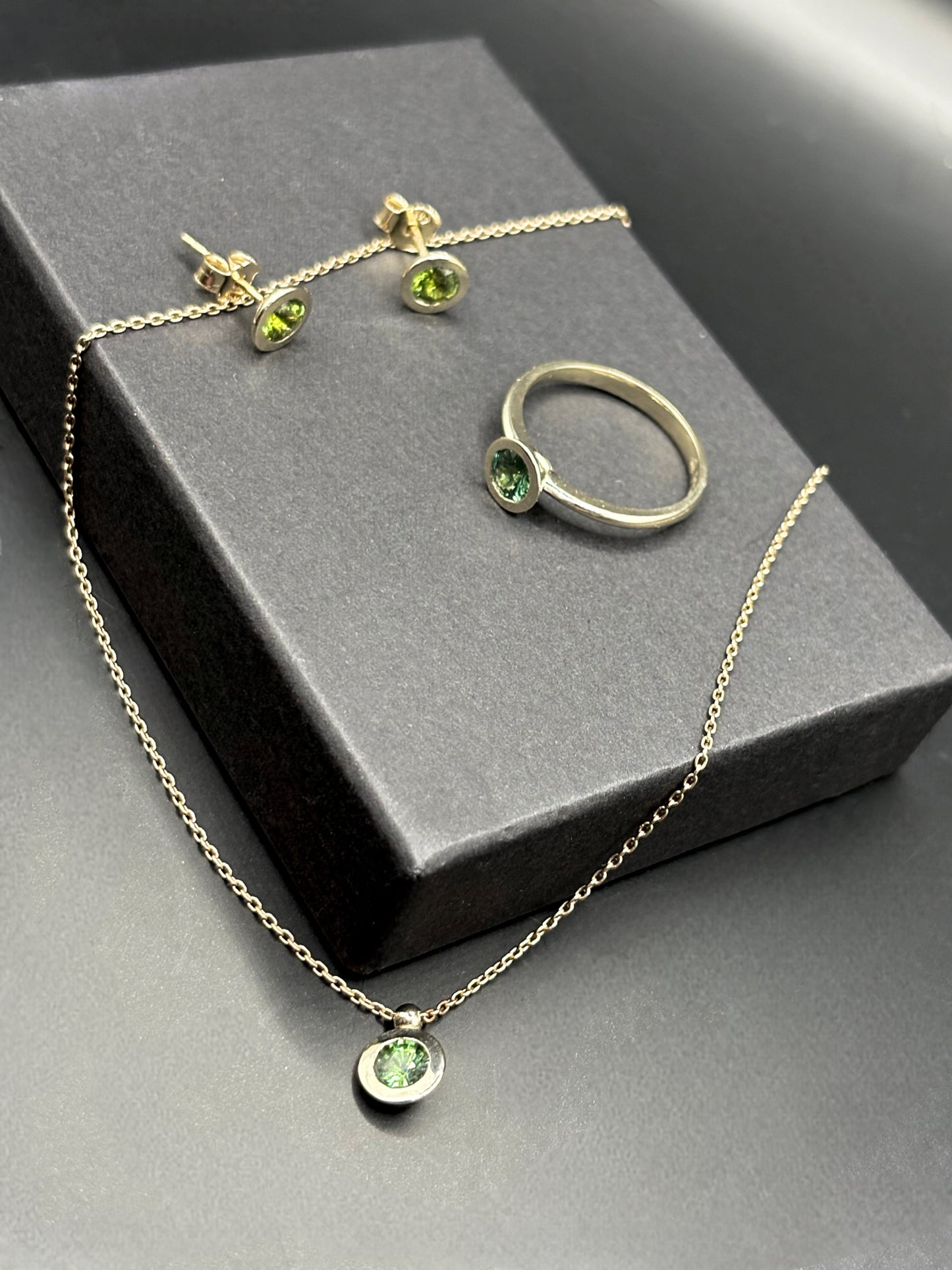 Green Sapphire Simple Set